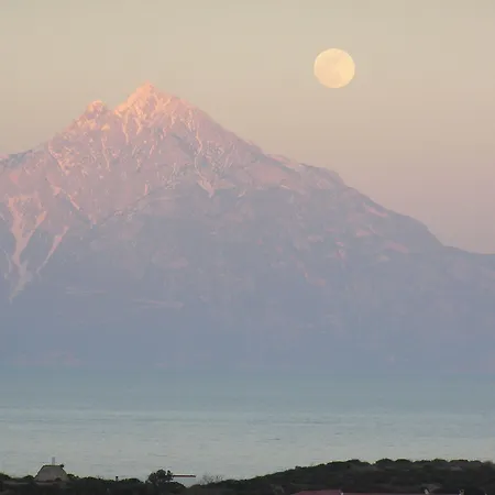 Oda ve Kahvaltı Sartivista 4*