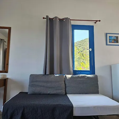 Sartivista Нощувка със закуска (B & B)